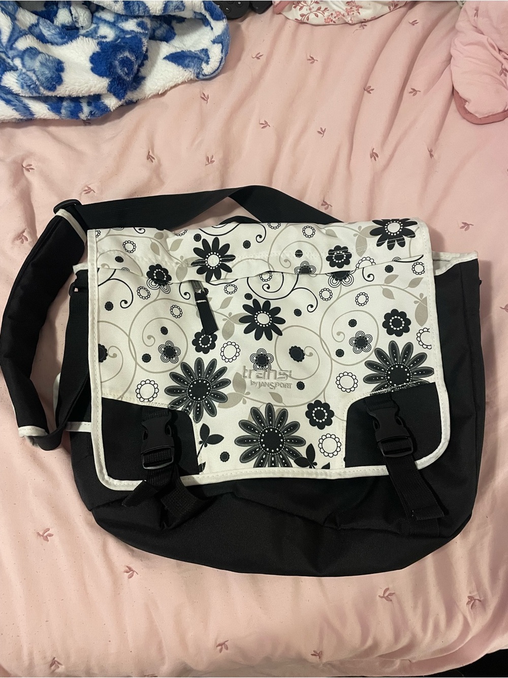 Trendy Floral Messenger Laptop Bag - Black & White